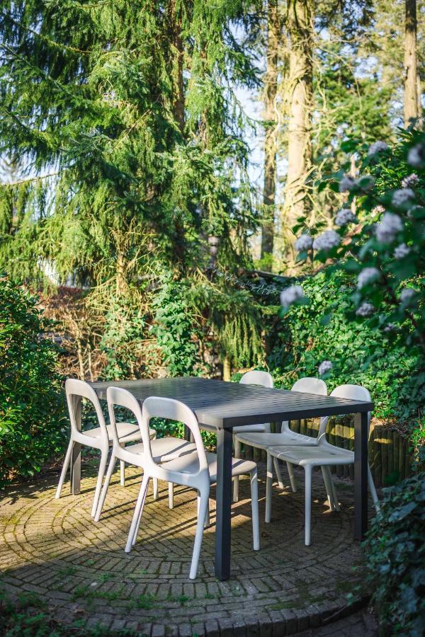 Luxe Vakantiehuis In Het Bos Met Jacuzzi En Sauna Лунтерен Екстер'єр фото