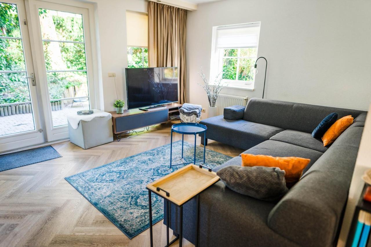 Luxe Vakantiehuis In Het Bos Met Jacuzzi En Sauna Лунтерен Екстер'єр фото