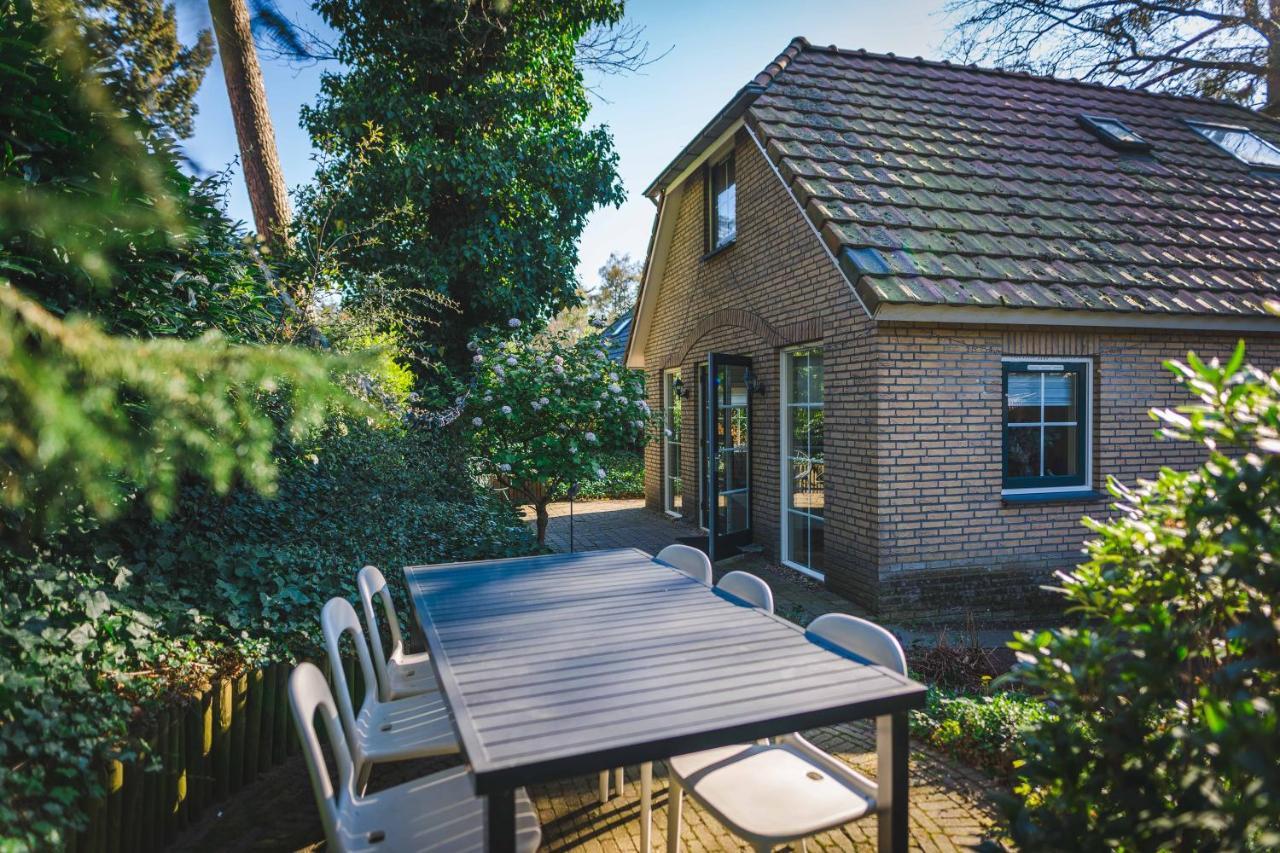Luxe Vakantiehuis In Het Bos Met Jacuzzi En Sauna Лунтерен Екстер'єр фото